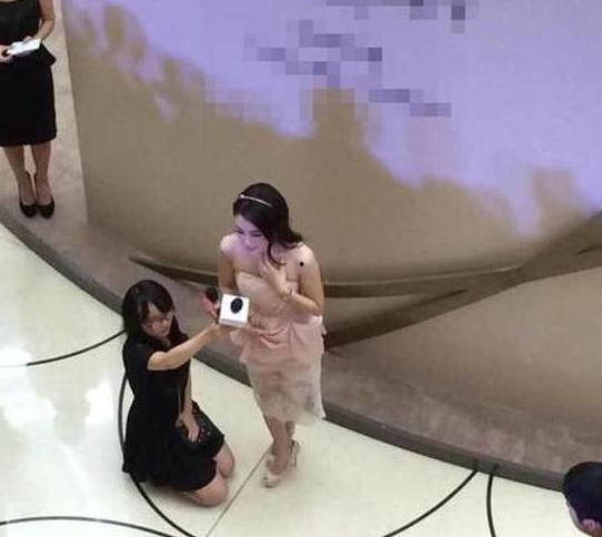 助理和明星网红哪个好做,职业选择之优劣对比