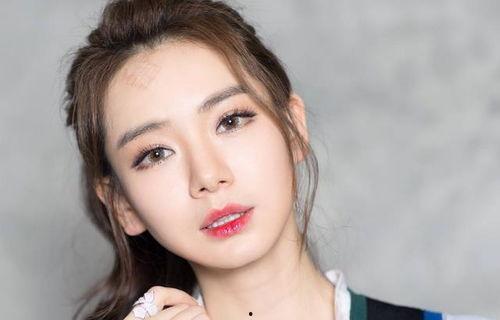 女明星网红长相描述图片,时尚与美貌的完美融合