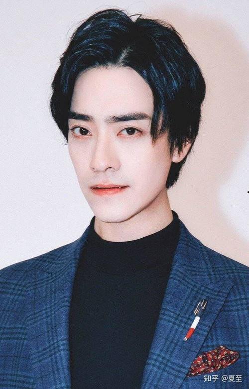 眼睛大的明星网红男,揭秘那些迷倒众生的网红男生